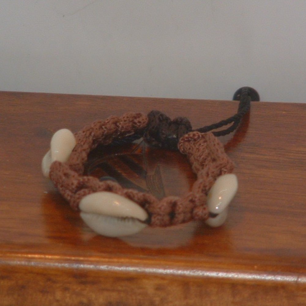 New Brown Shoelace Cowrie Shell Bracelet